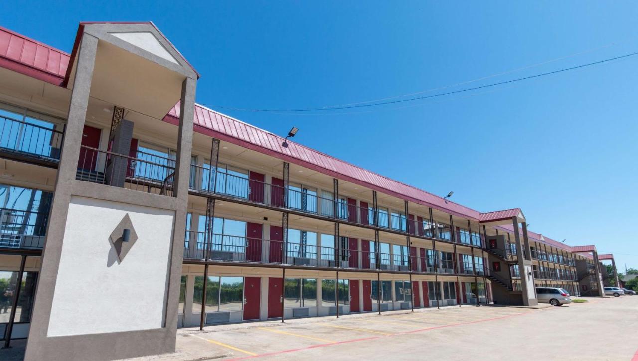 Magnuson Extended Stay And Suites Airport Hotel Irving Eksteriør bilde